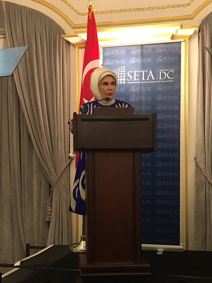 Emine Erdoğandan 3 çocuk vurgusu Emine Erdoğandan 3 çocuk vurgusu