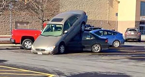 Walmart'ta 16 İlginç Kıyafetli Müşteri