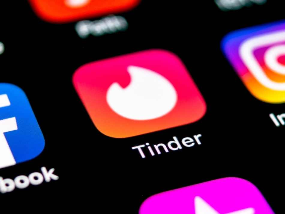 2020/12/1607628888_tinder2.jpg