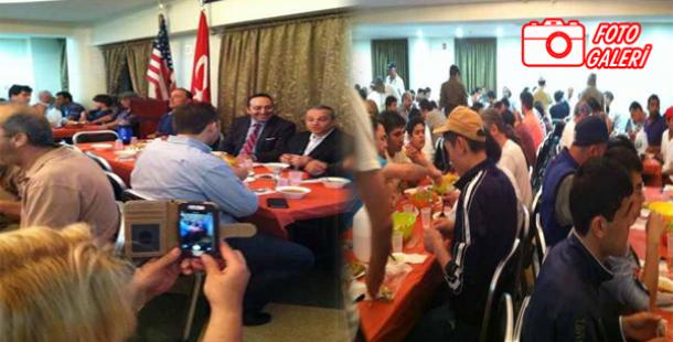Hamit Dayı'dan Dostlarına İftar Yemeği