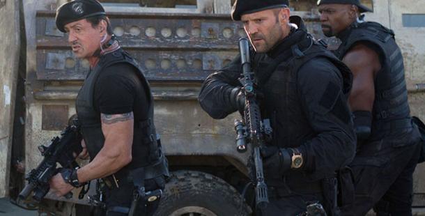 Jason Statham ölümden döndü!