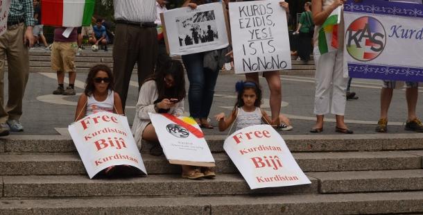 New York'ta Yezidiler'e destek gösterisi