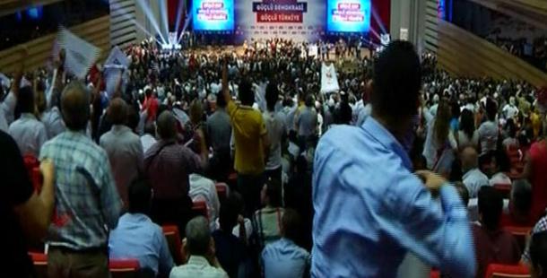 CHP'de olağanüstü gün