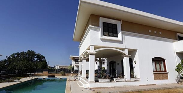 Libya'da büyükelçilik binası milislerin eline geçti