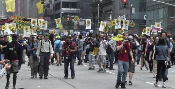 New York’ta Mesaj Vermek İçin Yürüdüler