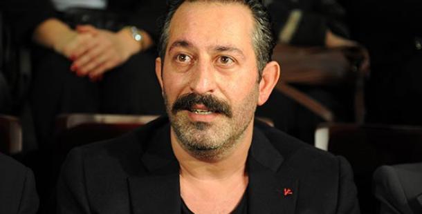"Türkiye'de kendimi özgür hissetmiyorum"