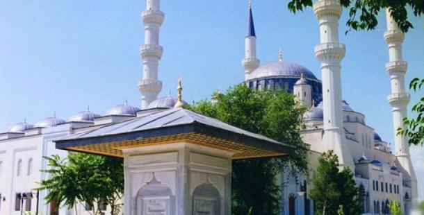 New Jersey ve Chicago’ya cami yapılacak