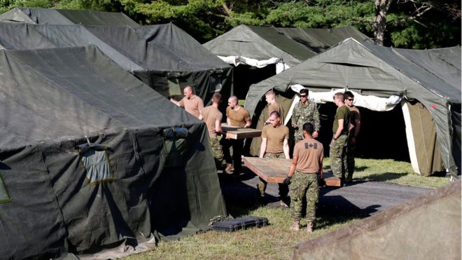 ABD'den geçen sığınmacılar için kamp kuruyorlar