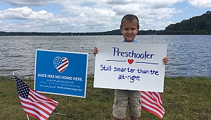 New Jersey'de Charlottesvile olayları Protesto Edildi