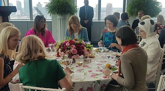 Emine Erdoğan, Melania Trump'ın Verdiği Yemeğe Katıldı