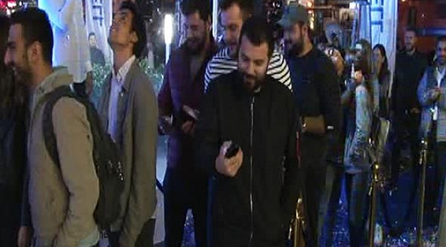 Türkiye'de IPHONE Kuyruğu
