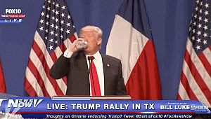 Trump'ın Su içişi Olay Oldu