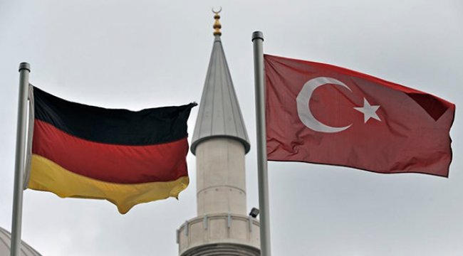 Almanya'daki imamlara casusluk davasına takipsizlik!