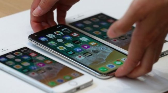 Katlanabilir iPhone için patent bekliyor