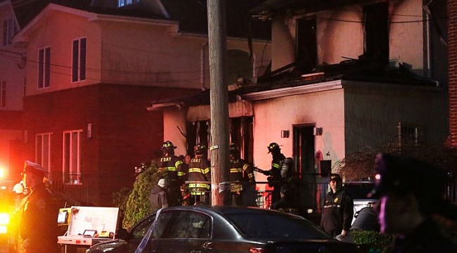 New York'ta Yangında Anne ve 3 Çocuk Öldü