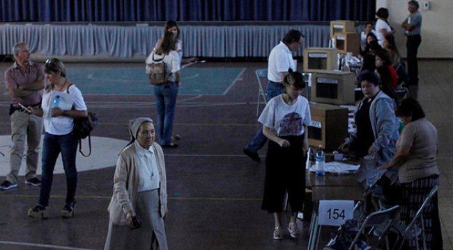Şili'de devlet başkanı seçiminde ikinci tur