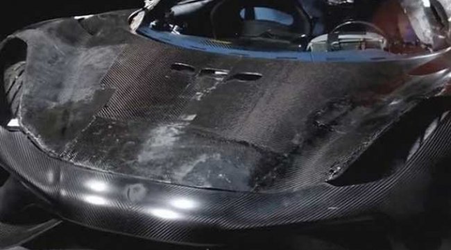 Milyon dolarlık Koenigsegg Regera çarpışma testi