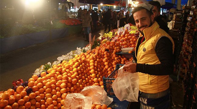 Pazar tezgahından sahnelere...