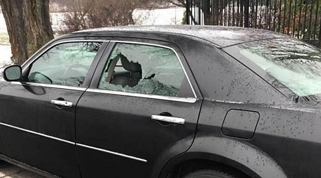 Türkiye'nin İsveç'teki Büyükelçilik aracına saldırı