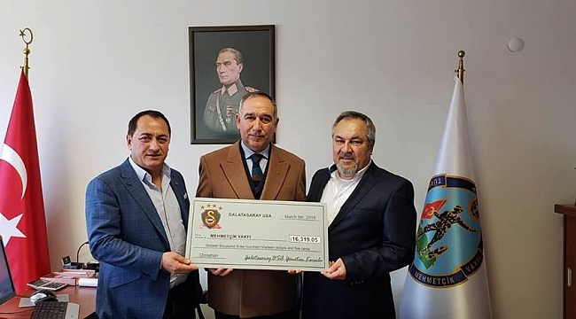 Galatasaray USA Bağış Çekini Teslim Etti