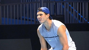 Rafael Nadal Acapulco'da sakatlandı