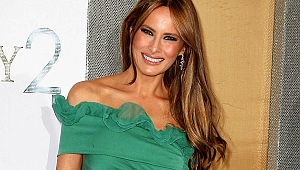 Sosyal Medya Yıkıldı: Melania'nın Gögüsleri