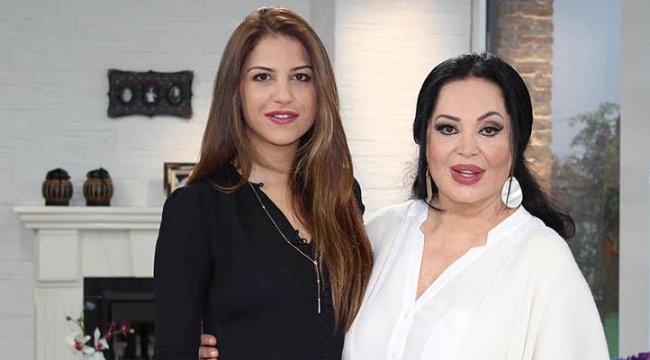 Türkan Şoray kızıyla aynı reklamda