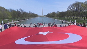 ABD'de En Büyük Türk Bayrağı