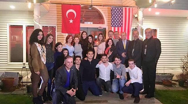 Amerikalı Atatürkçüler'den Türk Gecesinde