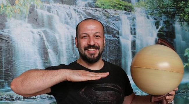 Dünya'yı Düz Sanan Türk'e NASA daveti