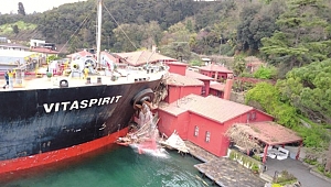 İstanbul'da Yalıya Gemi Çarpma Anı