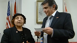 Türk Gününe İlk Bağış Şevkiye Teyzeden