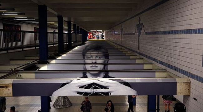 Broadway-Lafayette metrosuna Enstalasyon