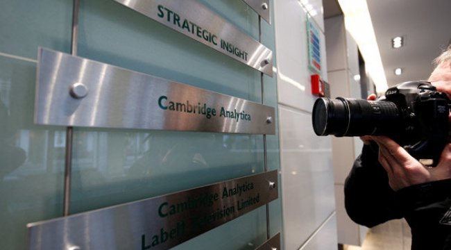 Cambridge Analytica şirketi kapanıyor