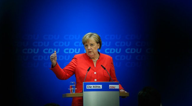 Merkel iki hafta zaman kazandı