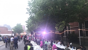 New York Polisinden İftar Yemeği