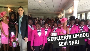 O Haitili Gençlerin Sevi Ablası