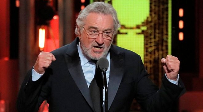 Robert de Niro, ödül gecesinde Trump'a ağır küfür