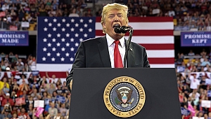 Trump: Annenin Yanına Git Canım