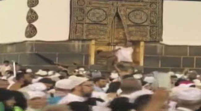 Kâbe-i Şerif'in kapısını açmak isteyen şahıs tutuklandı