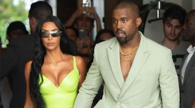 Kanye West'in terlikleri olay oldu