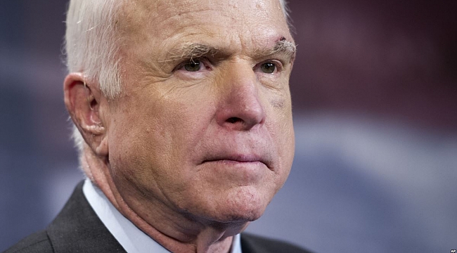 Senatör John McCain Vefat Etti