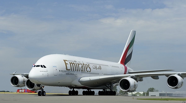 Dubai Uçağı New York'ta Karantinaya Alındı