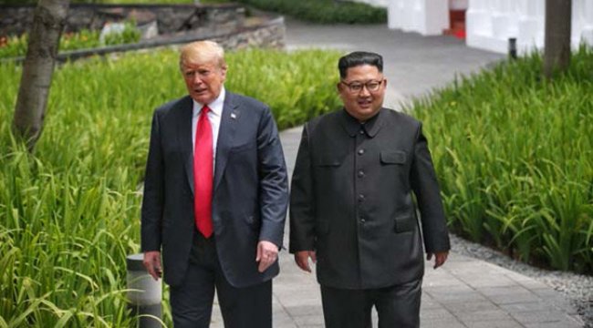 Trump: Kim ile birbirimize aşık olduk