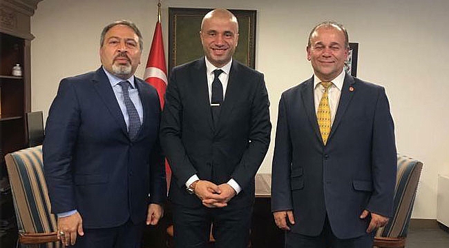 Emre Manav New York'ta Göreve Başladı