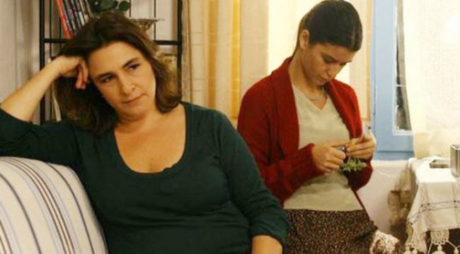 Beren Saat'ten Esra Dermancıoğlu'na: İyi ki doğdun