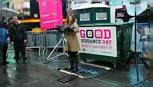 New York'ta Good Riddance Day