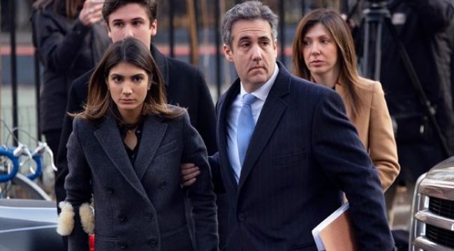 Trump'ın eski avukatı Cohen'e 3 yıl hapis cezası!