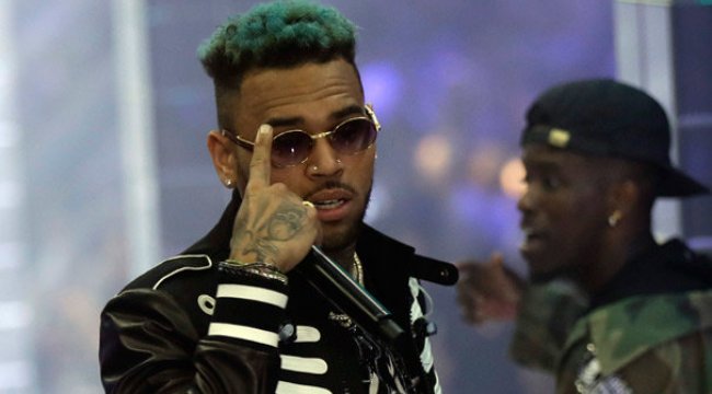 ABD'li şarkıcı Chris Brown serbest bırakıldı