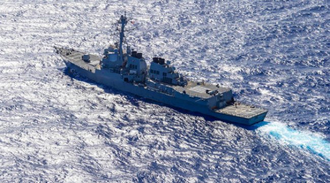 ABD savaş gemisi tansiyonu yükseltti